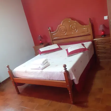 Os Girassois Da Carla 假日公园 *